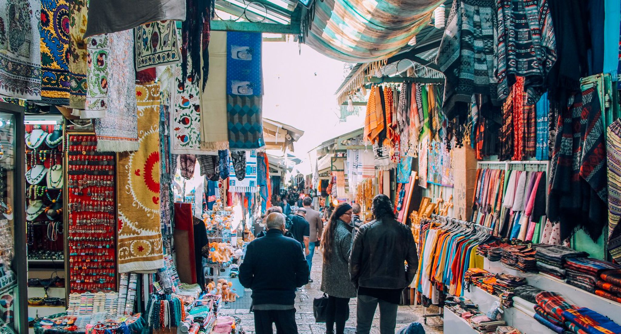 Caravana para Israel: ruela do Mercado Árabe da Cidade Antiga de Jerusalém